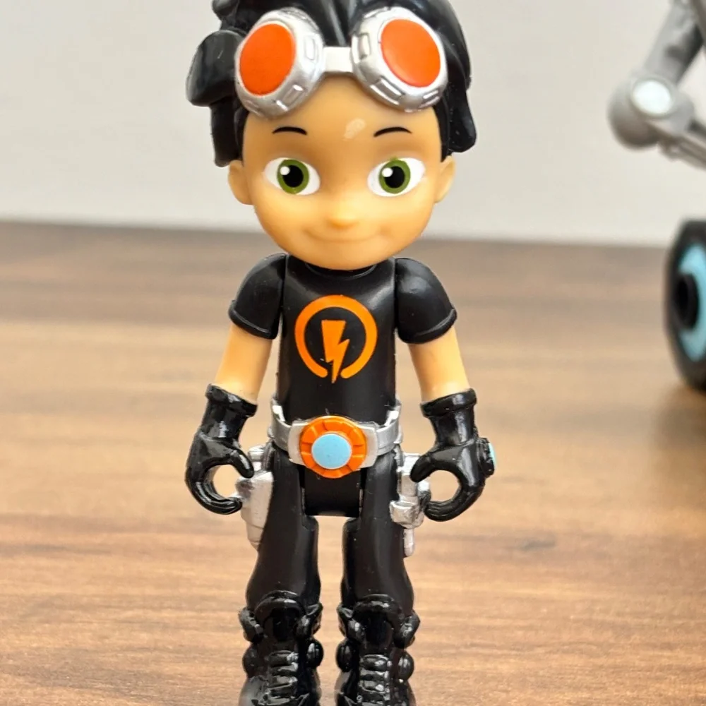 Nickelodeon Nick Jr Rusty Rivets Action Figures Toy Robot Car Rusty Crush LOT